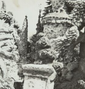 Dora Maar. Palais idéal du facteur Cheval, 1937