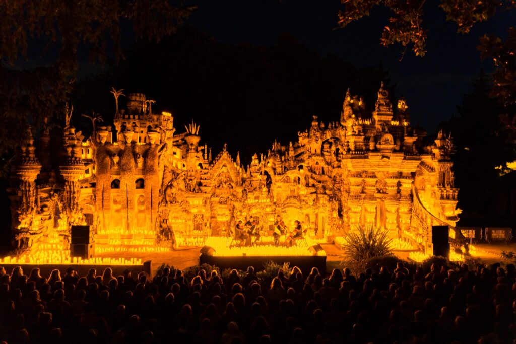 Candlelight au Palais idéal du facteur Cheval